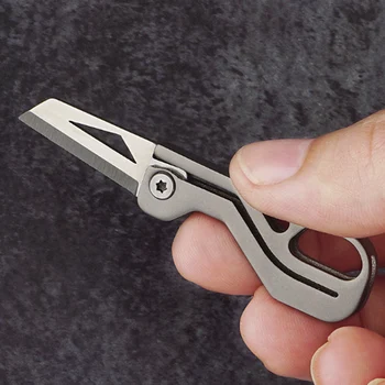 חדש EDC סגסוגת טיטניום מיני סכין מחנאות ציוד Unboxing מיני מתנות החג סכין מחזיק מפתחות מסתובב חיצוני רב סכין כלים